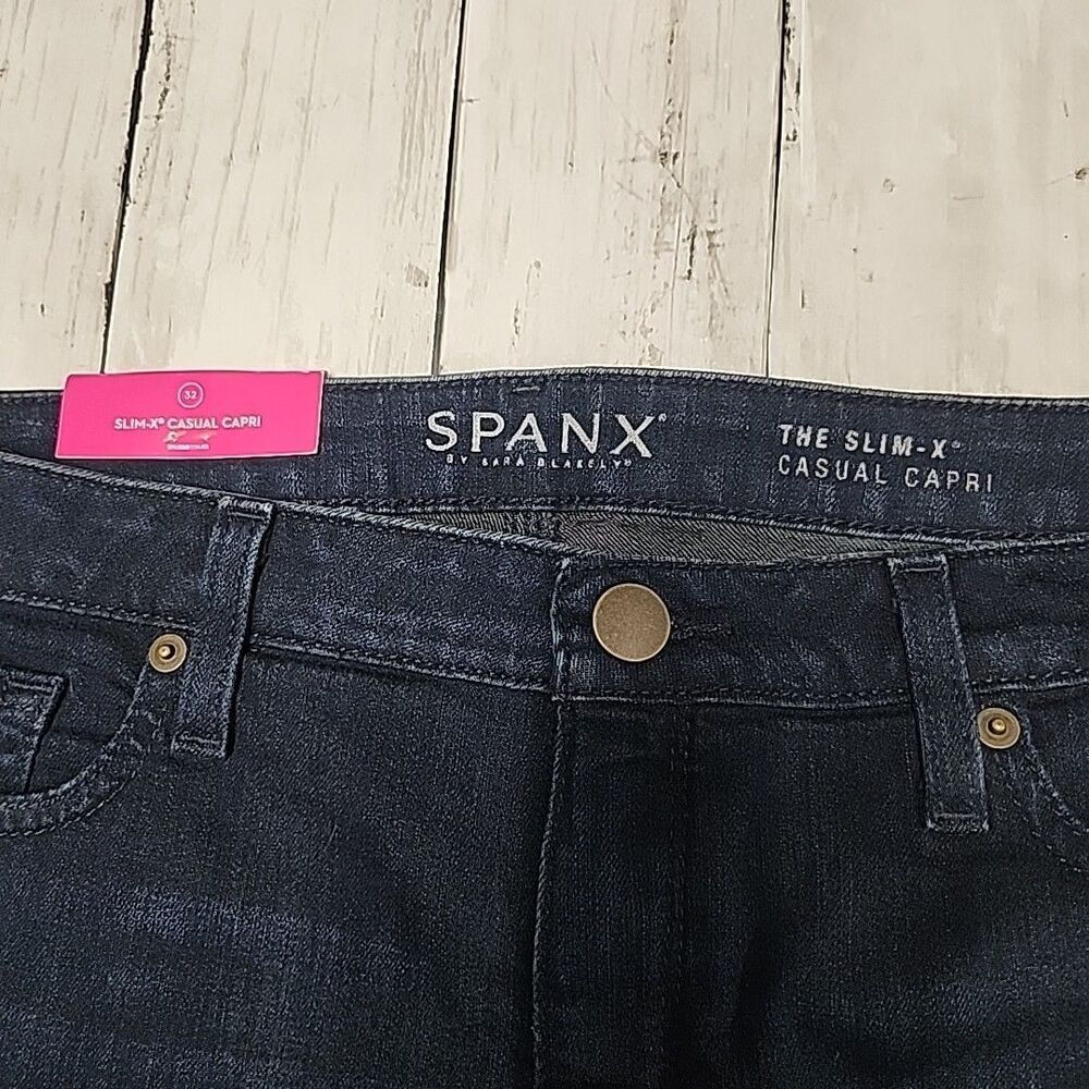 Spanx NWT Womens Size 32 Slim-X Casual Cropped Capri Jeans Shaping - Picture 11 of 13
